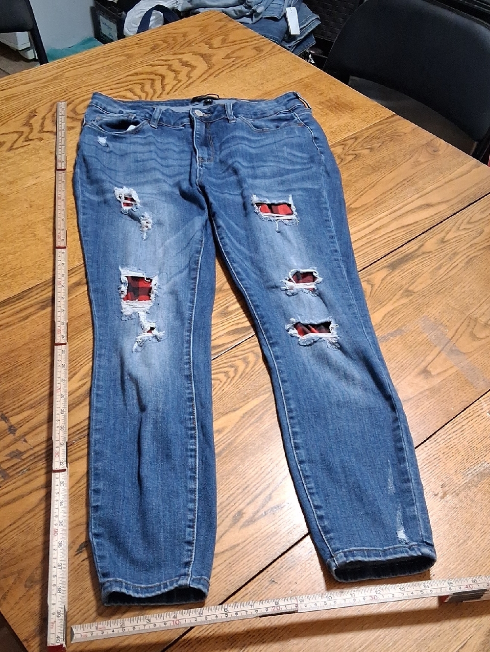 JUDY BLUE Jeans Women 31 BLUE  Distressed Preowned Denim Pants Used Ripped Holes